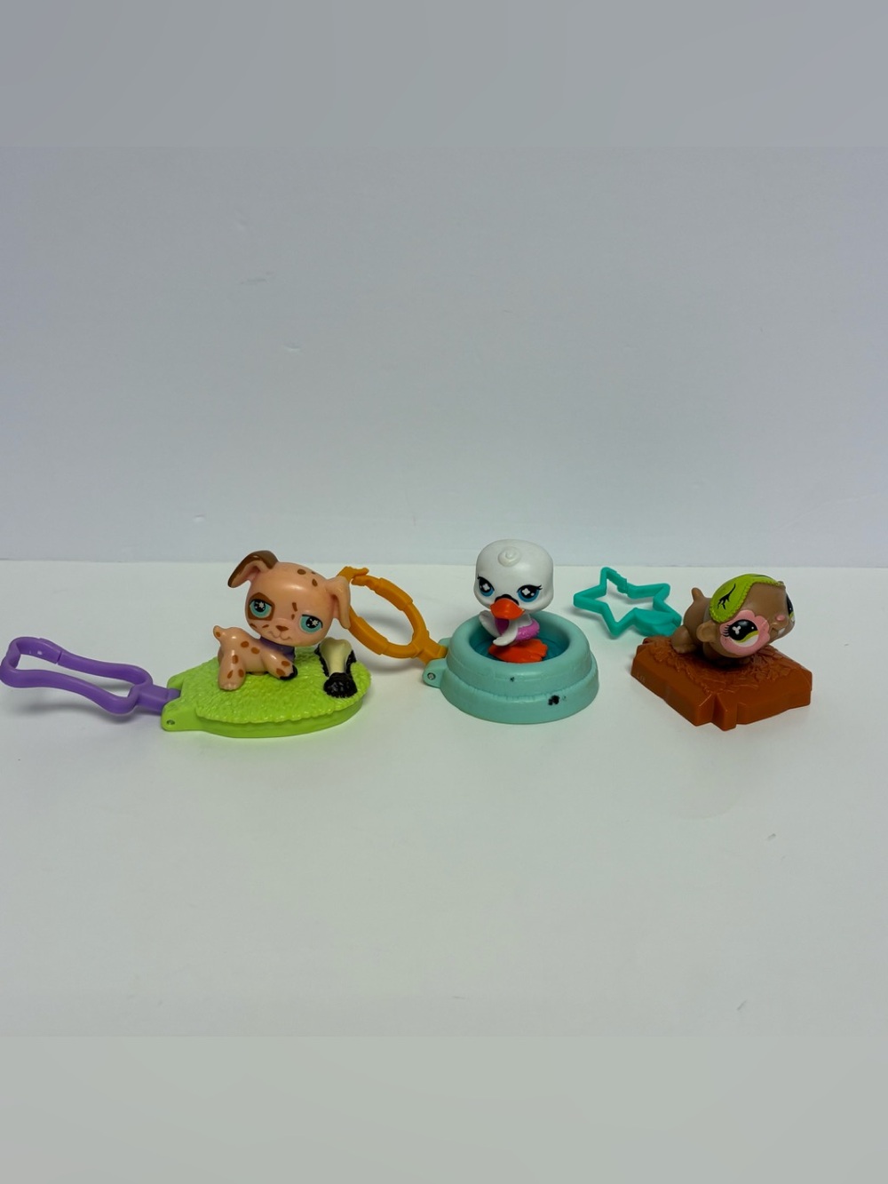 2008 McDonalds Happy Meal Toys DOG DUCK HAMSTER Lot of 3 Book Bag Clips Vintage